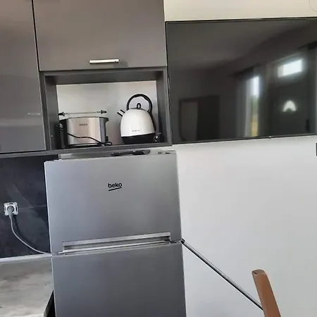 Horvath Apartment *